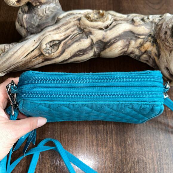 Vera Bradley RFID All in One Crossbody Bag blue - Picture 2 of 11